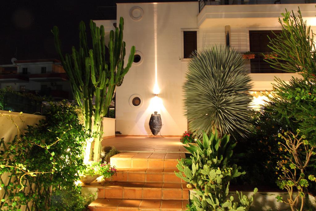 B&B Villa Il Sughero Monopoli Luaran gambar